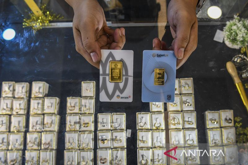 Harga emas Galeri24, Antam, dan UBS kompak turun di Pegadaian