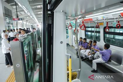 DKI minta maaf peresmian LRT Kelapa Gading-Manggarai ditunda