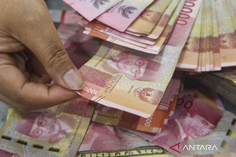 Rupiah menguat dipengaruhi meningkatnya ekspektasi pelemahan dolar AS