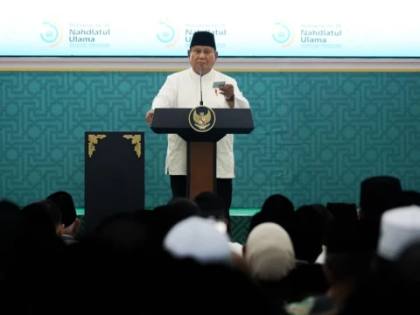 Presiden Prabowo Terima Kartanu Seumur Hidup di Penutupan Muktamar Ke-35 NU