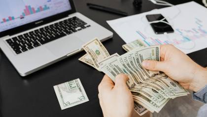 Asing Mulai Balik ke SBN dan Saham Bikin Rupiah Makin Strong