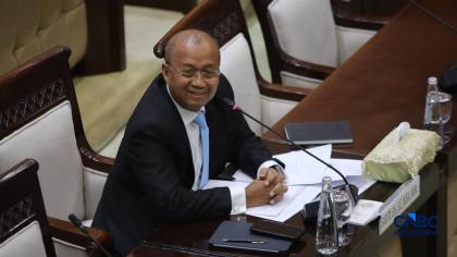 Sah! DPR Setujui Sarjito Jadi Bos OJK Pengawas Bursa Mineral