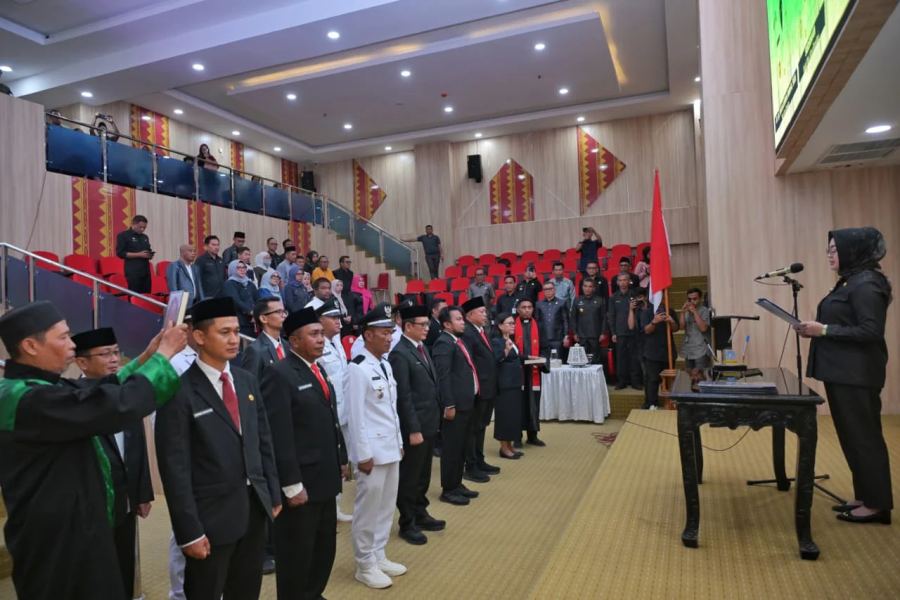 Wali Kota Kendari Lantik 14 Pejabat | LPP RRI