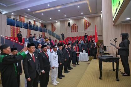 Wali Kota Kendari Lantik 14 Pejabat | LPP RRI