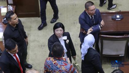 Sat-set! Baru Direstui Jadi Gubernur BI, Destry Unjuk Gigi di DPR