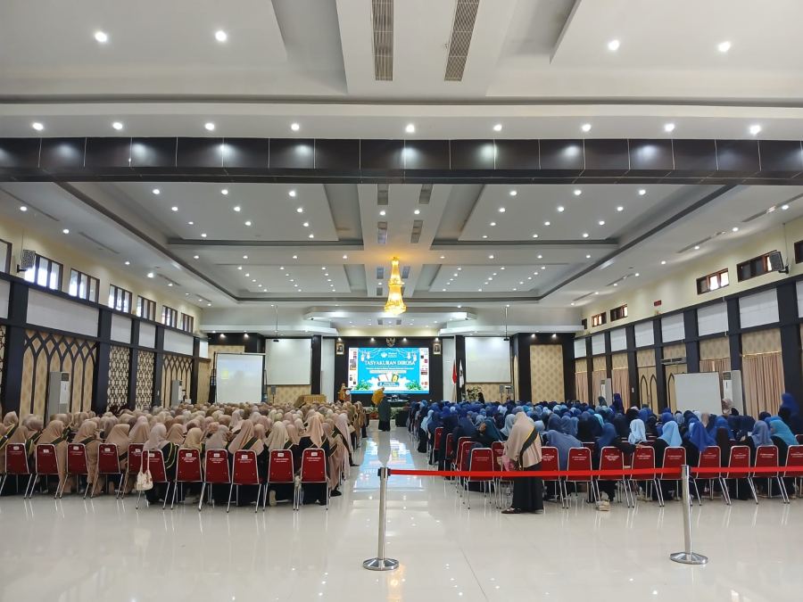 542 Peserta Antusias Hadiri Tasyakuran Dirosa Muslimah Biringkanaya