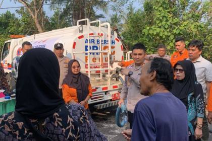 BPBD Ciamis salurkan air bersih untuk 11.302 jiwa terdampak kekeringan