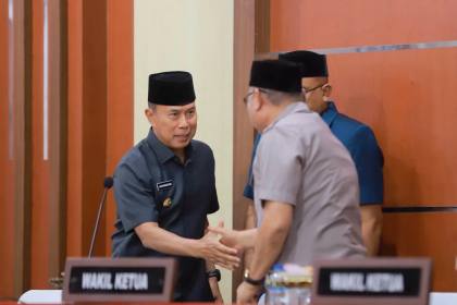 Gubernur Sultra Serahkan Perubahan KUA-PPAS 2026 ke DPRD | LPP RRI