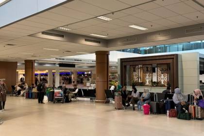 Bandara Lombok batalkan delapan penerbangan ke Jakarta dampak erupsi