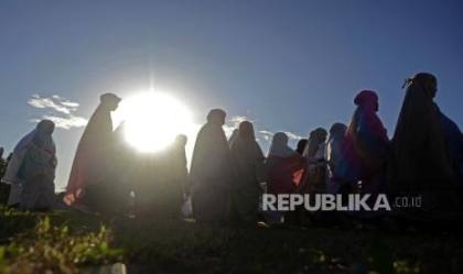 Ribuan Peserta Kemah Pramuka Madrasah se-Sulsel Gelar Sholat Istisqa