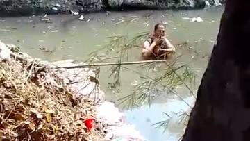 WN Aljazair 2 Kali Berendam 'Ritual' di Danau Sunter Sebelum Dievakuasi