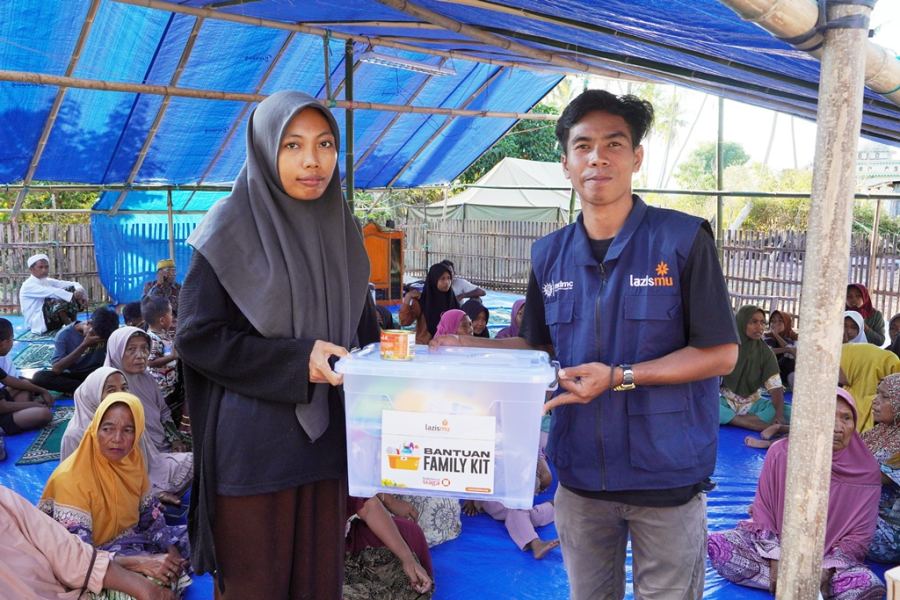 Hapus Air Mata Penyintas, Muhammadiyah Salurkan Bantuan Operasional dan 1.400 Paket Rendangmu