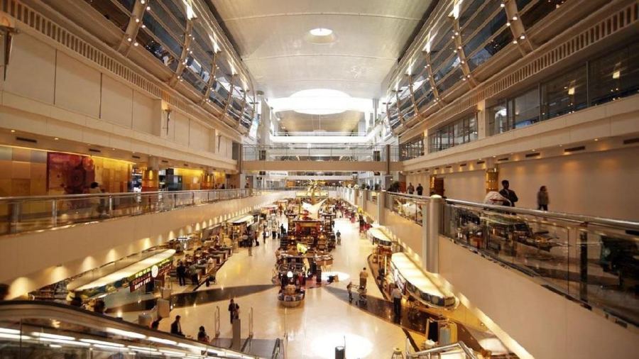Perang Iran Bikin Penumpang Bandara Dubai Anjlok 31 Persen