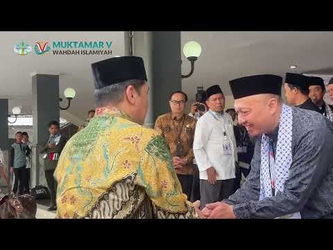 SERBA-SERBI MUKTAMAR V WAHDAH ISLAMIYAH