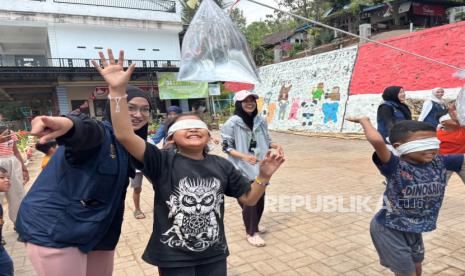 Semarak Merdeka Jagawana 5.0, BEM Unair Ajak Warga Desa Dilem Rayakan Kemerdekaan