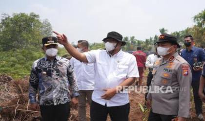 Jalankan Instruksi Presiden, KLH Segel 50 Badan Usaha di Seluruh Indonesia