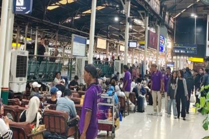 Daop 6 operasikan KA tambahan dampak penutupan Bandara Soetta