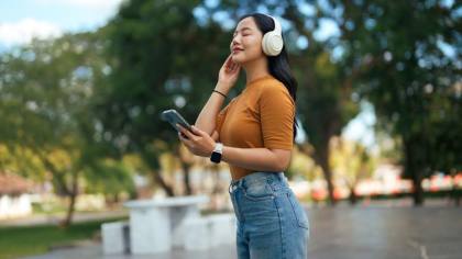 8 Cara Sederhana Menenangkan Pikiran Saat Stres