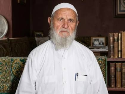 10 Pendapat Al-Albani yang Bertentangan dengan Imam Mazhab dan Mayoritas Ulama Ahlussunnah