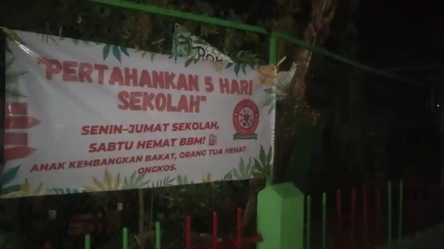 Hasil Rapat Terkait Penerapan Enam Hari Sekolah di SDN 3 Mangkura