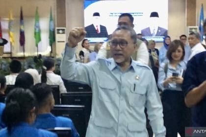 Zulkifli Hasan perkuat peran mahasiswa Unpatti tingkatkan kualitas SDM