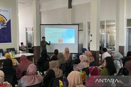 ANTARA gelar pelatihan foto produk bagi pelaku UMKM di Kendari