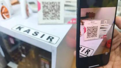 Penggunaan QRIS Makin Tren, Warga Bulukumba Ini Sudah 2 Tahun Tinggalkan Kartu ATM