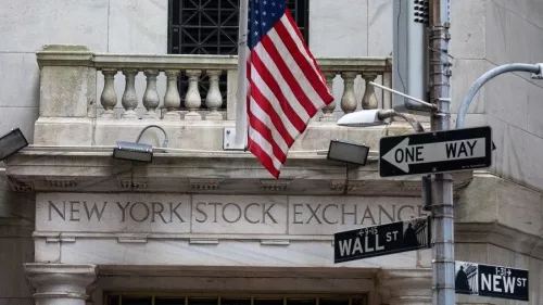 Harga Emas Dunia Naik Jelang Keputusan The Fed