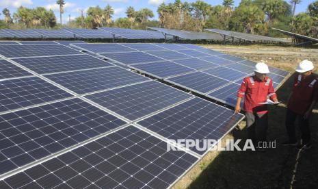 Pemerintah Ingin Genjot Pembangunan PLTS, Indef Usul Pendekatan Ini