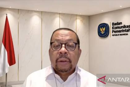 Prabowo pantau erupsi Anak Krakatau dan sebaran abu vulkanik