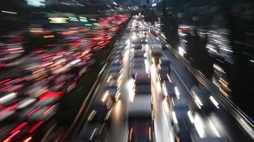 Exit Tol Sawangan Depok Macet, Penumpang TransJ Sampai Turun di Tengah Jalan