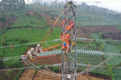 PLN lakukan pemeliharaan infrastruktur kelistrikan hadapi El Nino