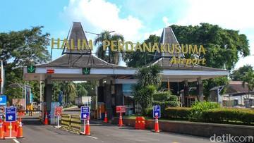 Penutupan Bandara Halim Perdanakusuma Diperpanjang hingga Pukul 18.00 WIB