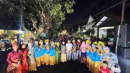‎Warga RT 005 Tidung Buat Replika Monas dan Tampilkan Tari Ganrang Bulo Rayakan HUT RI‎