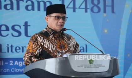 Wamenag Tegaskan Pemerintah Netral dalam Muktamar ke-35 NU