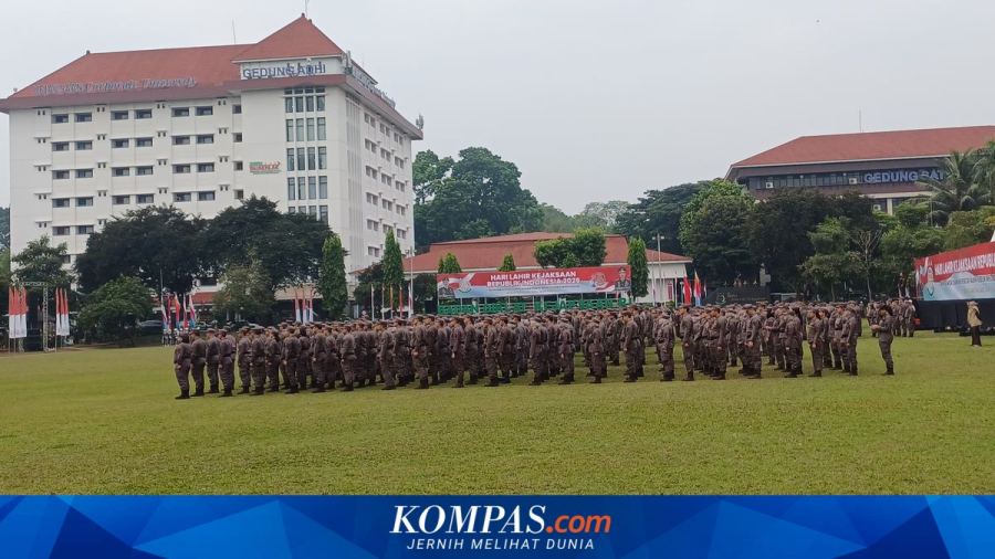 Jaksa Kenakan Pakaian Dinas Lapangan Saat Upacara HUT, Simbol Siaga