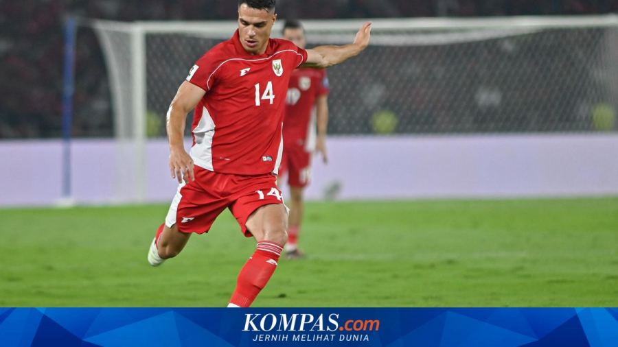 Joey Pelupessy Main 90 Menit saat Lommel SK Takluk dari Club Brugge