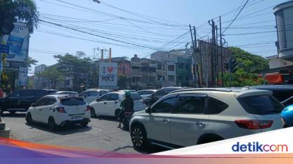 Traffic Light Padam Picu Macet di Jalan Veteran-Sungai Saddang Makassar