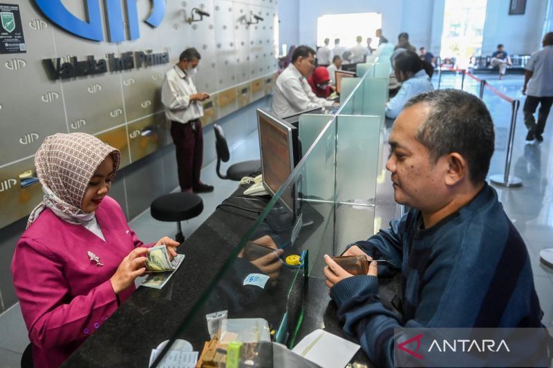 Rupiah pada Senin pagi melemah jadi Rp17.750 per dolar AS