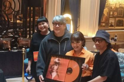 Ruth Sahanaya siapkan edisi fisik piringan hitam EP Merindu 100 keping