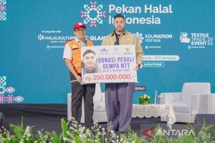 Ivan Gunawan salurkan bantuan Rp250 juta untuk NTT melalui Baznas RI