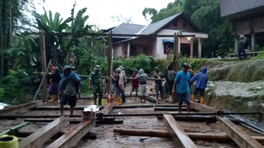 Kodim 1414 Tator Bedah Rumah Warga Dusun Lempo Toraja Utara