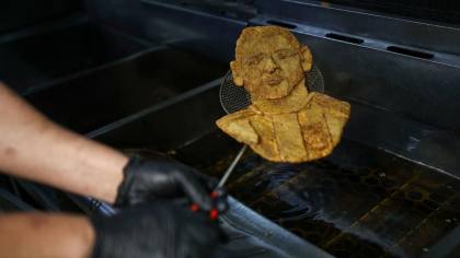 FOTO: Daging Berwajah Messi, Persembahan Unik dari Restoran