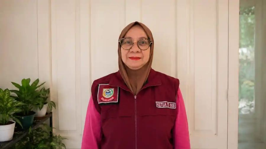 Rismawati, Ketua RT Makassar yang Perjuangkan Warga Layak Bansos