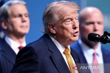 Trump : Iran sedang "runtuh total" di tengah konflik dengan AS