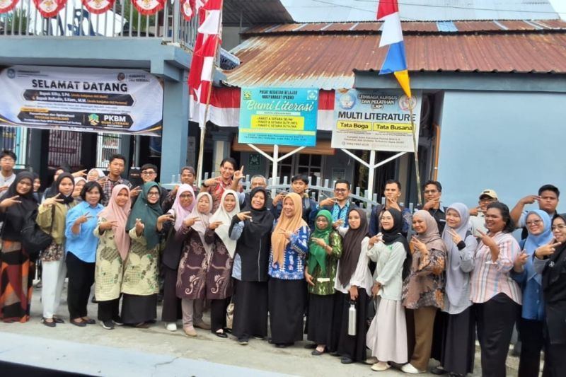 Kemendikdasmen-ESDM percepat penyediaan listrik untuk digitalisasi