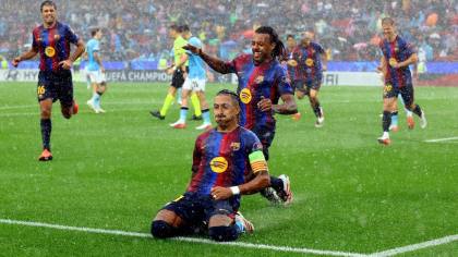FOTO: Barcelona Berdansa, Cetak Gol Indah, dan Bantai Feyenoord 5-1