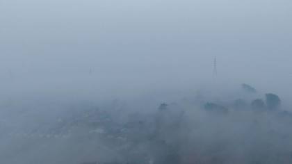 FOTO: Wajah Tak Sehat Udara Palembang Terbekab Kabut Asap Karhutla