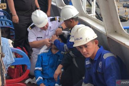 Pelni Ambon tingkatkan kemampuan awak kapal lewat Top Drill