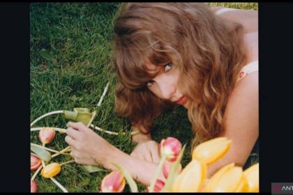 Taylor Swift ungkap kekagumannya untuk mendiang Dolly Parton